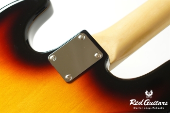 Made in Japan Traditional 60s Jazz Bass ‐ 3-Color Sunburst